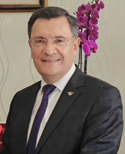 NİZAMETTİN ÇİÇEK